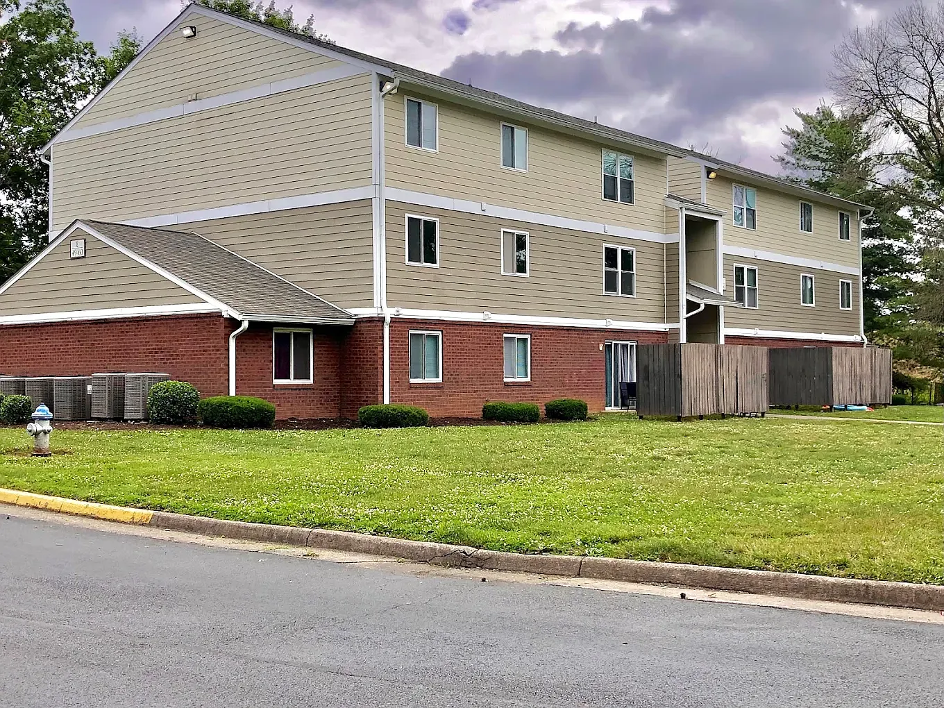 Ferncliff South — Photo 2