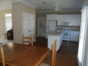4th image of 26 Lakes Blvd