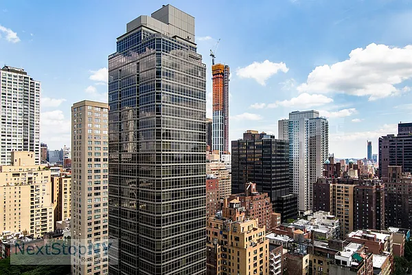 Rented by NextStopNY | media 7