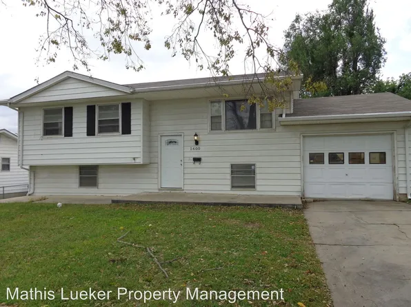 1600 Johnson Dr, Junction City, KS 66441