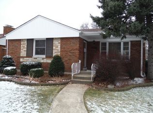 9927 Drury Ln, Westchester, IL 60154
