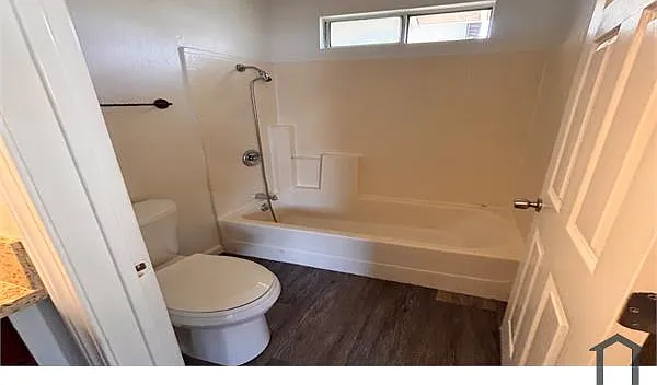 3 bed, 1500 sqft, $3,500 — Photo 3