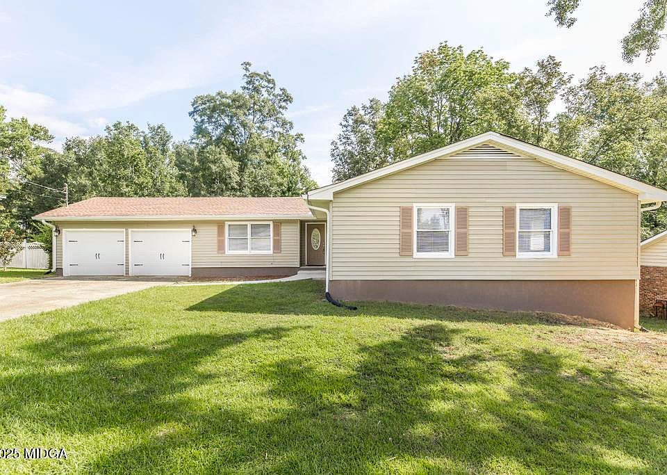 1st image of 3185 Willowdale Dr
