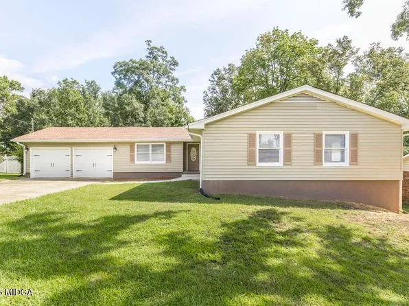 3185 Willowdale Dr, Macon, GA 31204
