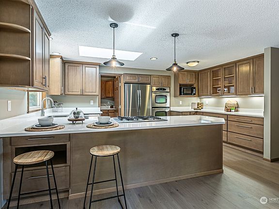 4th image of 2720 Dogwood Street SE