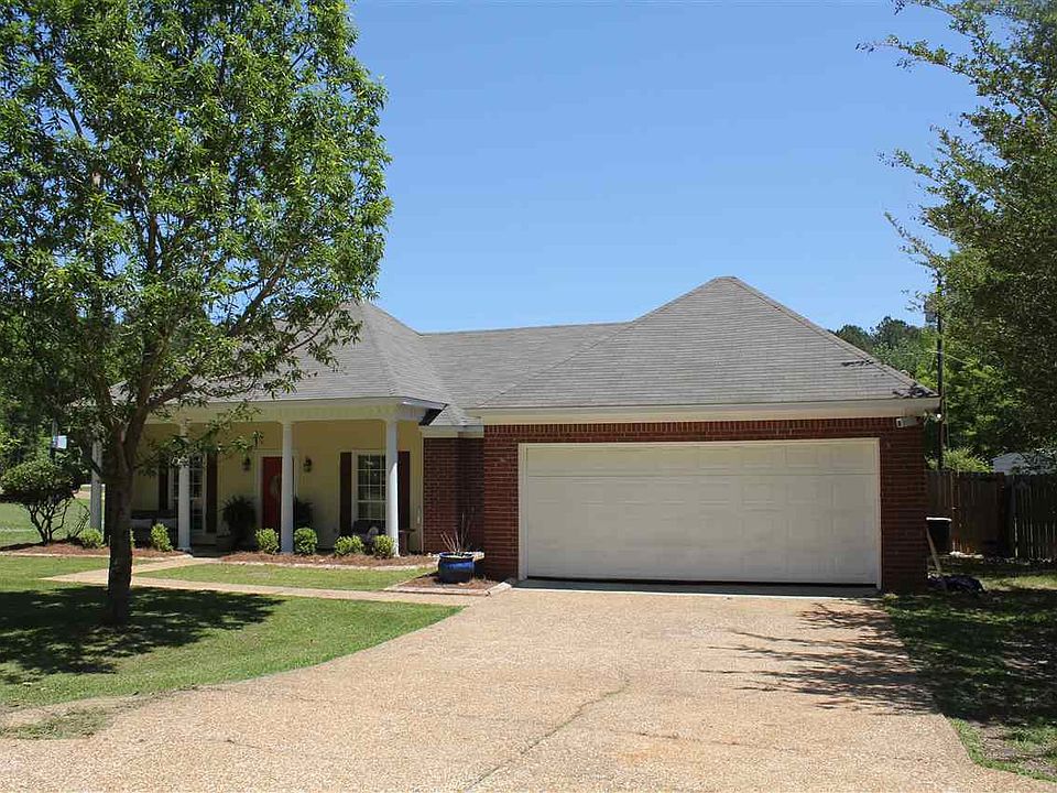 1st image of 101 Holmar Dr
