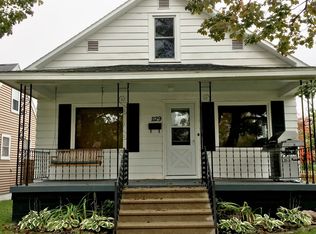 1129 N 18th St, Escanaba, MI 49829