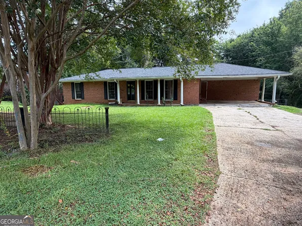 3941 Lauada Dr, Douglasville, GA 30135