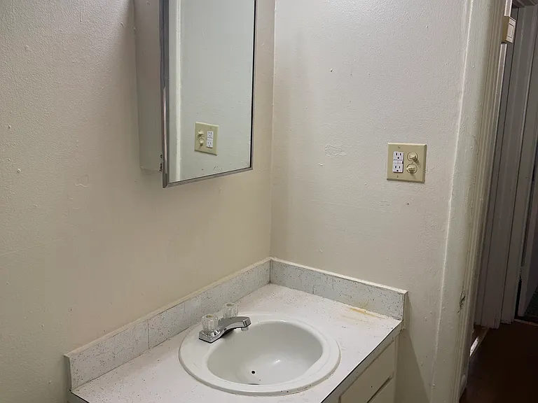 111 Espejo St #8 — Photo 7