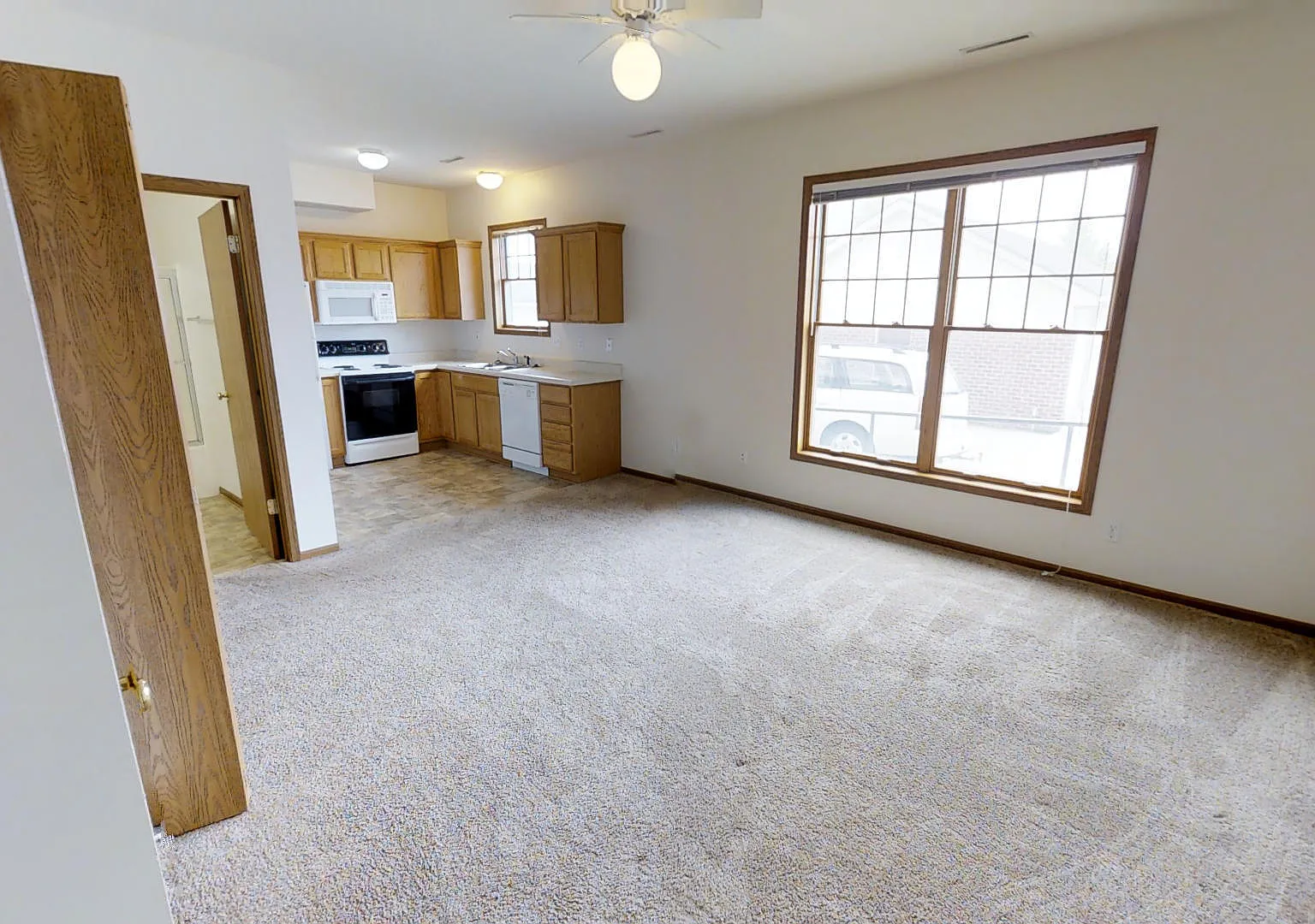 2618 Aspen — Photo 1