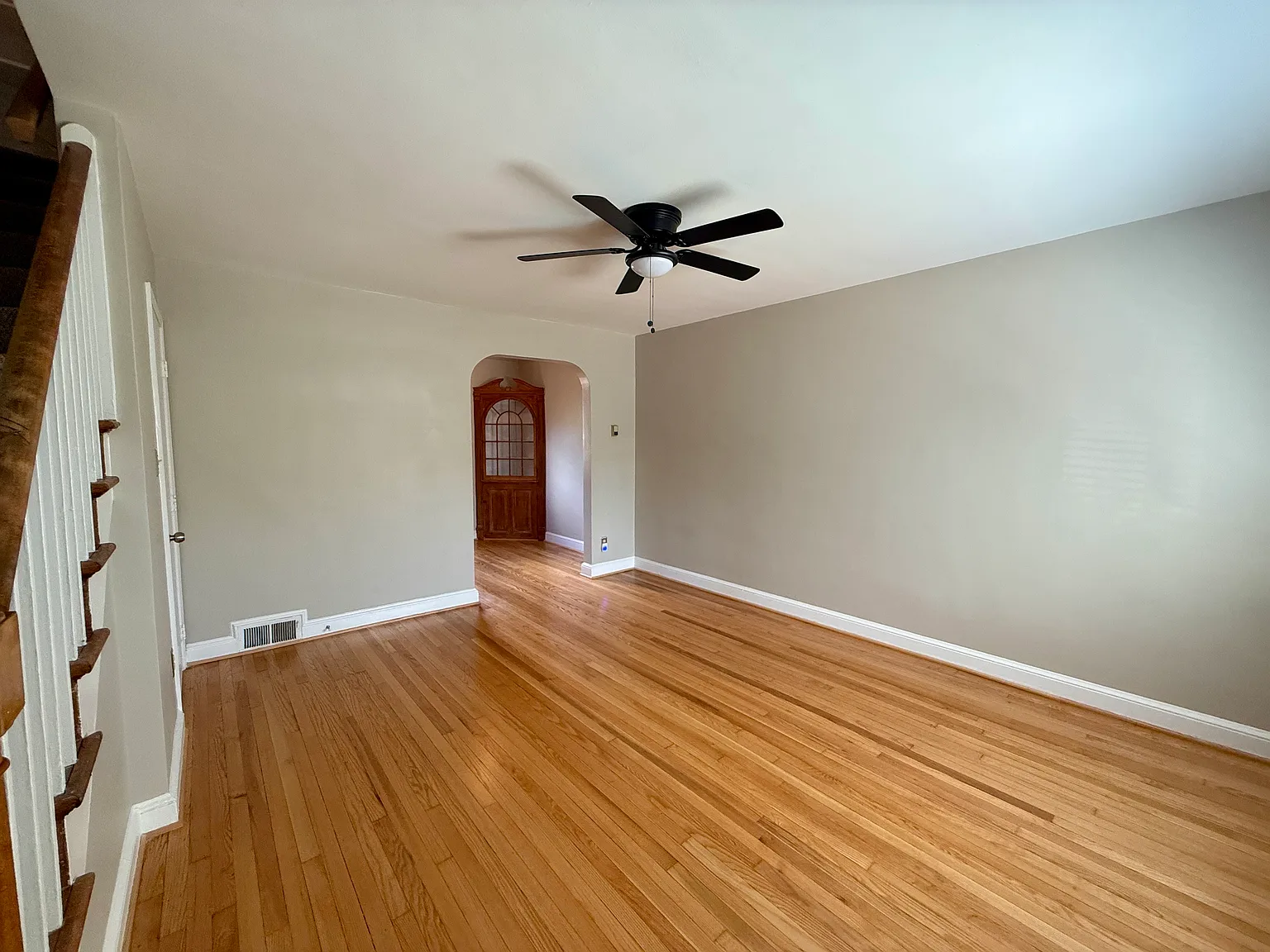 2 bed, 1200 sqft, $3,850 — Photo 4