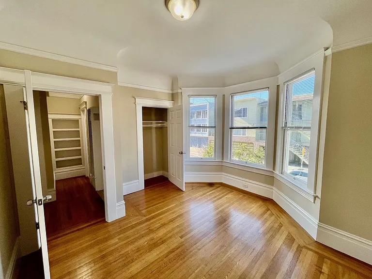 Incredible, Must See Noe Valley Two Bedroom — Photo 9