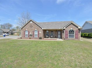 301 Dugan Mill Dr, Fort Smith, AR 72908