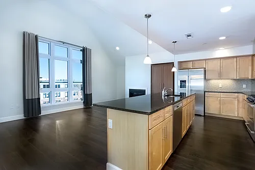 1501 Commonwealth Ave #503 Photo 1