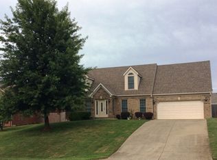 1038 Brookstone Ct, Georgetown, IN 47122