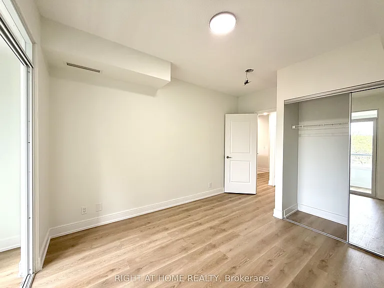 9235 Jane St #214 — Photo 22