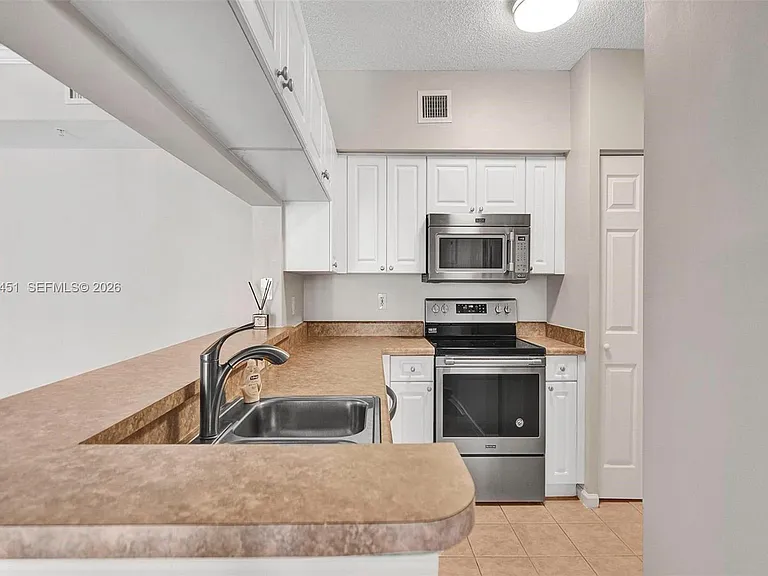 17150 N Bay Rd #2802 — Photo 9
