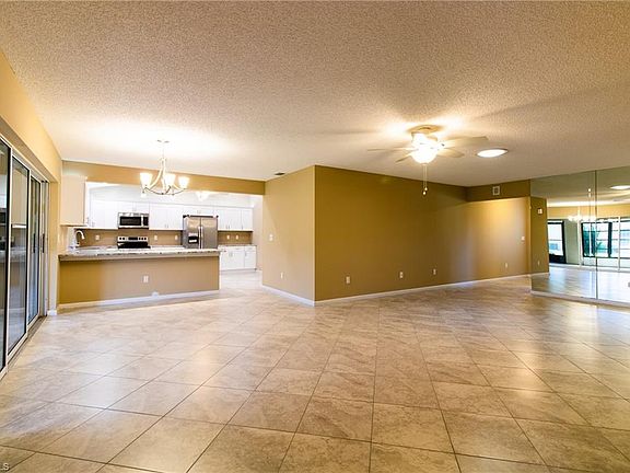 3rd image of 1234 Arcola Dr #201