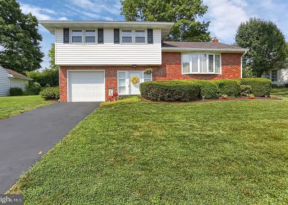 1st image of 57 Mountain Blvd