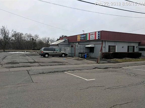 3rd image of 51 Market St
