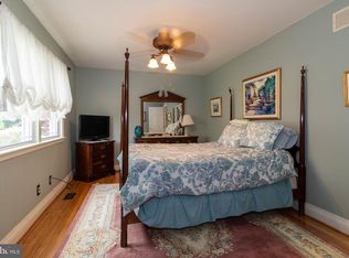 2411 Ivanhoe Ln, Wilmington, DE 19808