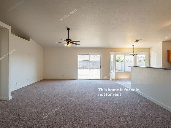 3rd image of 4927 E Magnus Dr