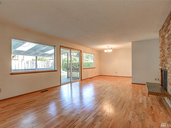 3rd image of 7509 68th Ave W