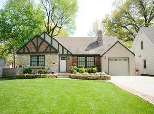 5319 W 57th Ter, Roeland Park, KS 66205