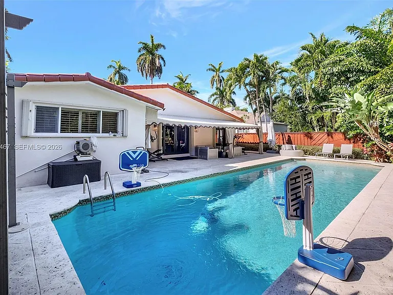 7711 Miami View Dr — Photo 28