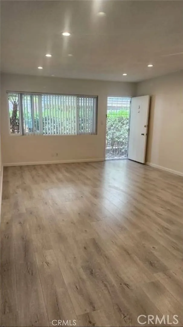 2 bed, 1100 sqft, $2,950 — Photo 3