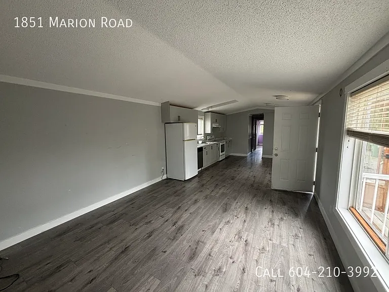 1851 Marion Rd — Photo 2