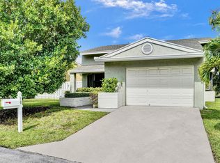 38 Paxford Ln, Boynton Beach, FL 33426