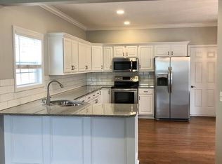 230 Heritage Ln, Carmel, IN 46032