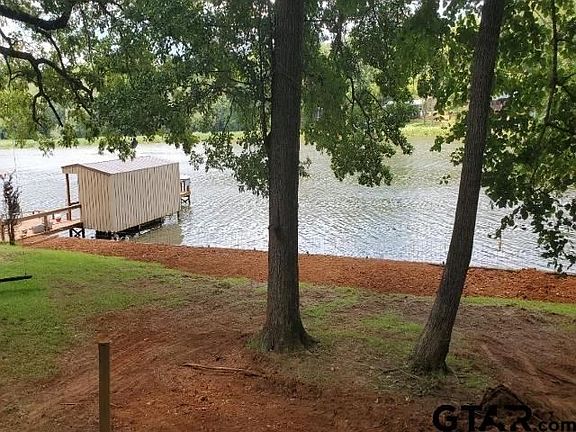 5th image of 108 Caddo Dr