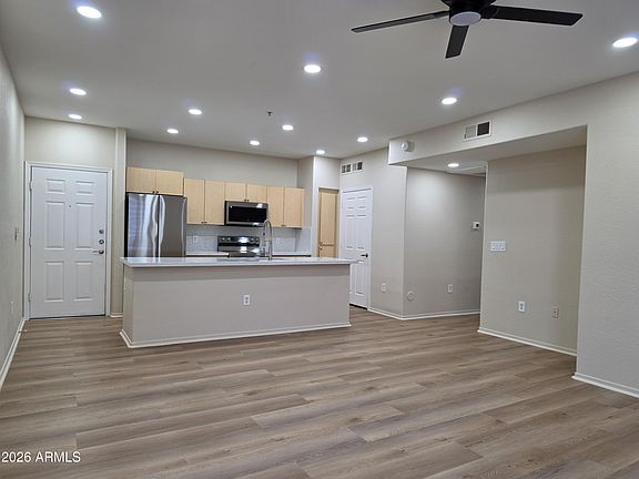 3rd image of 18416 N CAVE CREEK Road #2020
