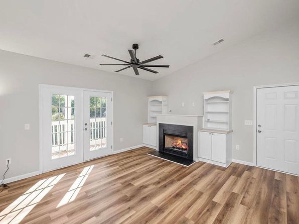 632 McKenna Cir
