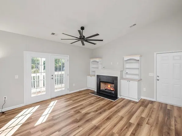 632 McKenna Cir, Greenville, SC 29615
