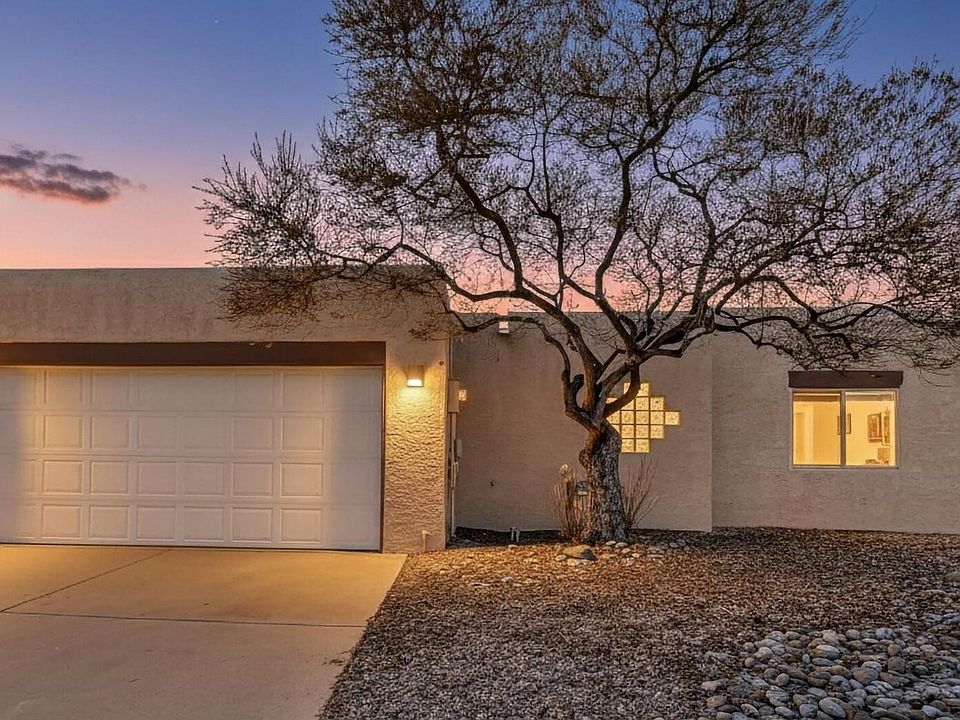 1st image of 304 La Chamisal Ln NW