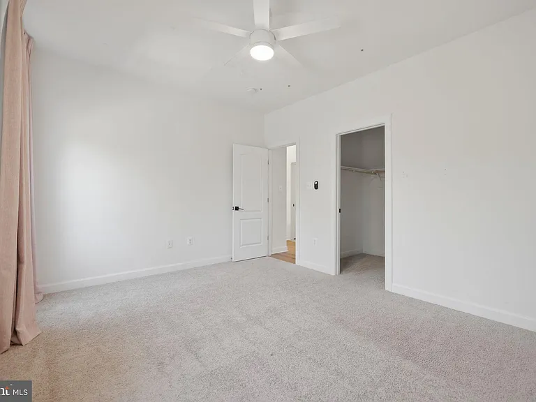 301 Kingdom Dr — Photo 86