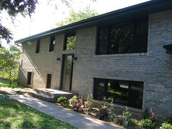 2nd image of 21704 Ahlstrom Rd