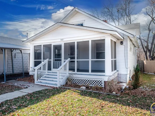 2627 SW Buchanan St, Topeka, KS 66611