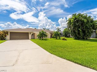 3727 SE 21st Ave, Cape Coral, FL 33904