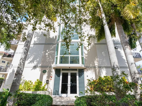 954 SW 36th Ct APT 501, Miami, FL 33135