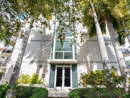 954 SW 36th Ct APT 501, Miami, FL 33135
