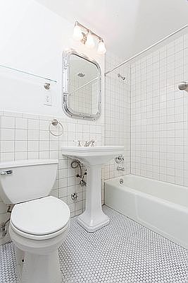 3rd image of 43 W 16th St APT 11H