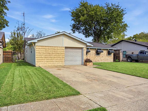 3rd image of 114 Crest Ridge Dr