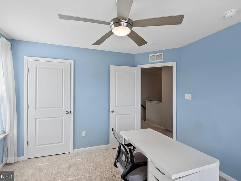 9715 Summerton Dr — Photo 46