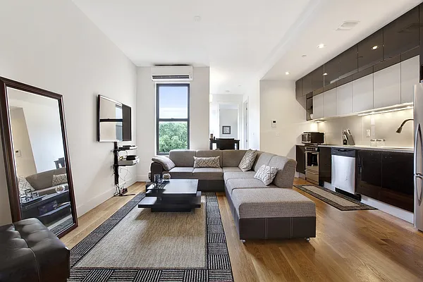 Sold by City Connections Realty | media 8