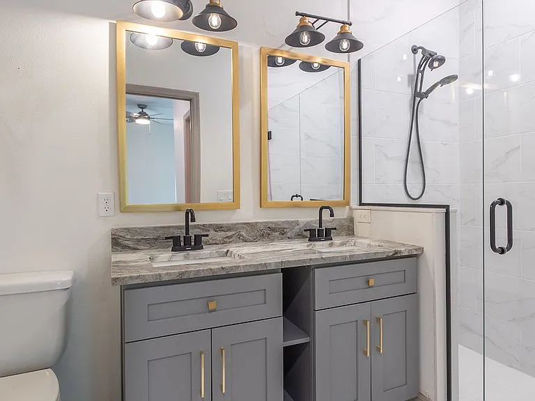 231 N Julia Ave — Photo 12