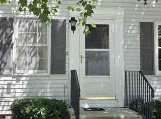 2 Wyndmere Dr, Londonderry, NH 03053